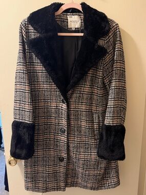 Black & Cream Plaid Faux-Fur Trim Coat